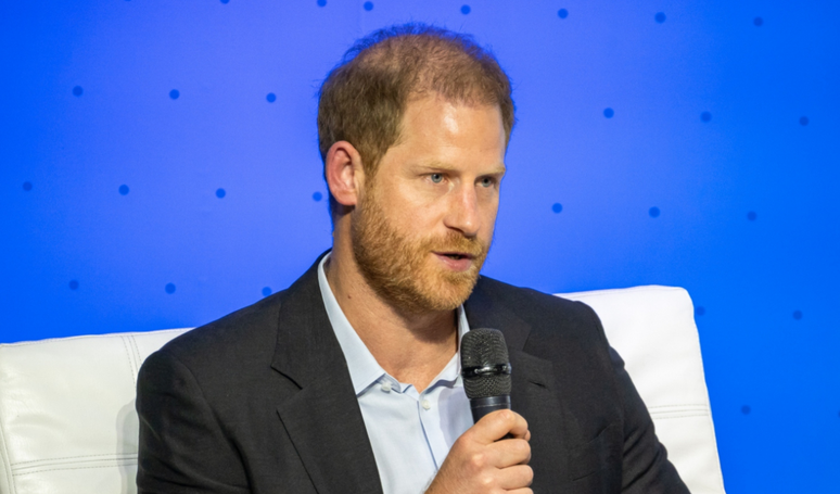 Mensagens vazadas entregam affair de Pr&iacute;ncipe Harry com jornalista brit&acirc;nica: &lsquo;Fim de semana cheio de travessuras&rsquo;.