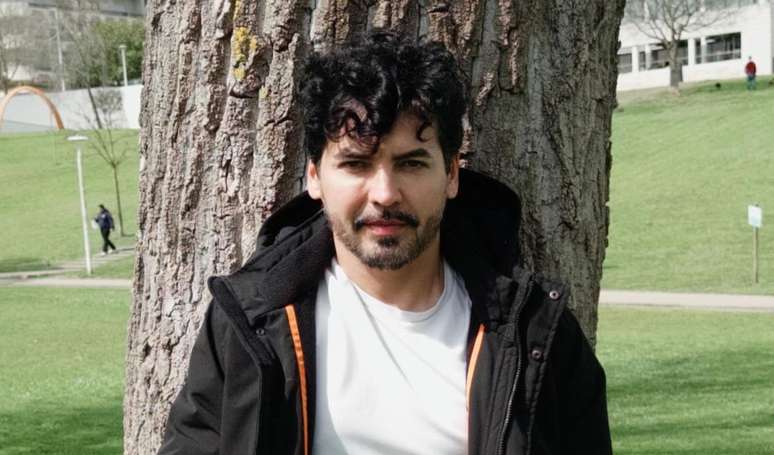 Caso Bruno Mafra: cantor condenado por abuso sexual contra as pr&oacute;prias filhas cancela turn&ecirc;. 'Orienta&ccedil;&atilde;o da assessoria jur&iacute;dica'.