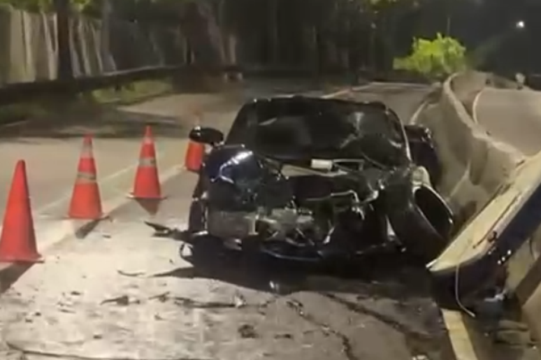 Motorista b&ecirc;bado em Porsche se envolveu em acidente que deixou quatro feridos na Zona Leste de SP neste s&aacute;bado, 4