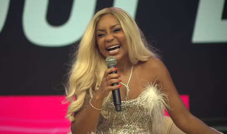 Cari&uacute;cha estreou no 'Superpop' com a miss&atilde;o de levantar a audi&ecirc;ncia: a estreia teve 1 ponto de m&eacute;dia; o segundo programa, 0.7