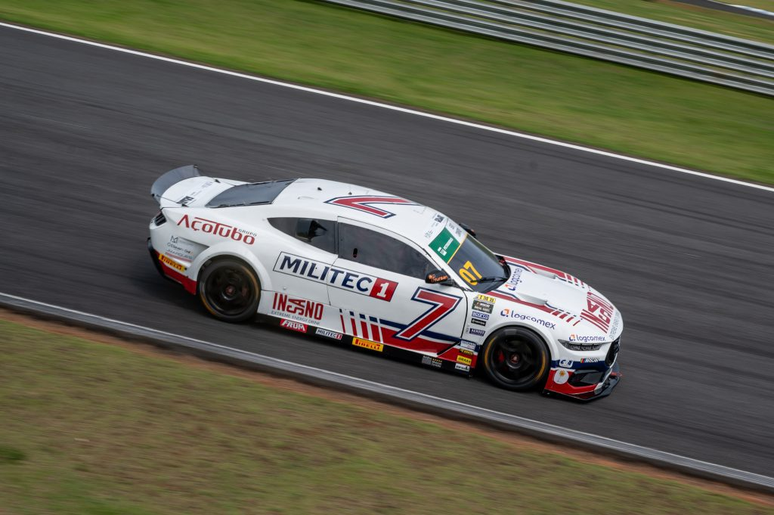 Ricardo Maur&iacute;cio estreia na NASCAR Brasil 2026 em parceria estrat&eacute;gica entre Cavaleiro Sports e Pole Motorsport.