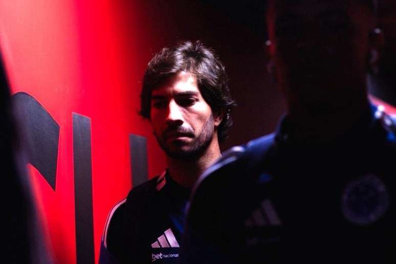 Lucas Silva n&atilde;o esconde frustra&ccedil;&atilde;o pela goleada sofrida do Cruzeiro &ndash;