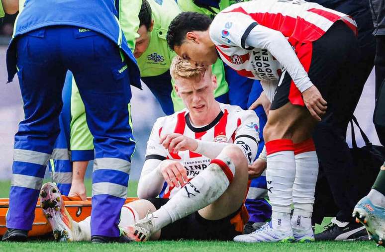 Les&atilde;o grave no joelho esquerdo tira Jerdy Schouten da Copa do Mundo de 2026 &ndash;