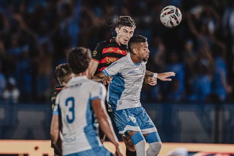 Londrina e Sport travaram duelo pela terceira rodada da S&eacute;rie do Brasileiro &ndash;