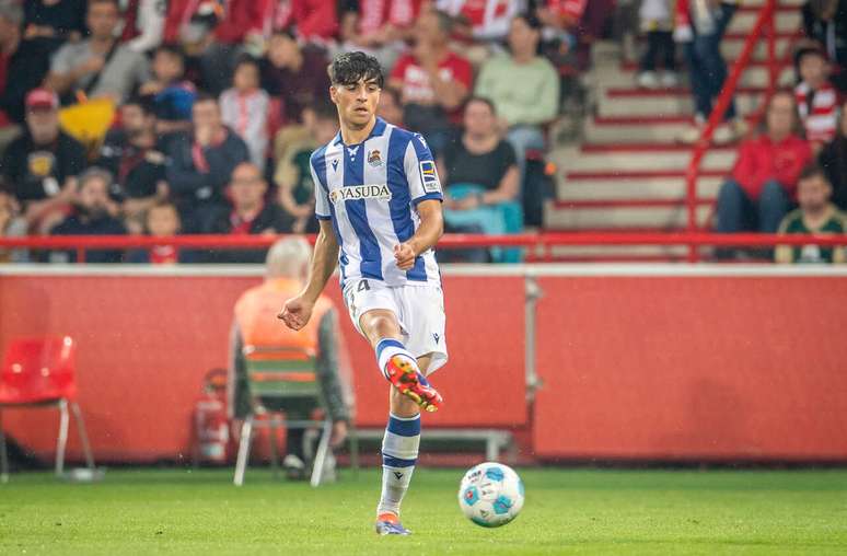 Jon Mart&iacute;n &eacute; uma das revela&ccedil;&otilde;es do Campeonato Espanhol 2025/26 &ndash;