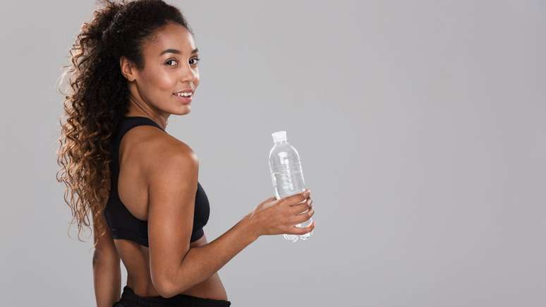 உங்கள் வளர்சிதை மாற்றம் கட்டுப்பாடற்றதாக இருப்பதற்கான 5 அறிகுறிகளைக் கண்டறிந்து, இந்த தீங்கு விளைவிக்கும் சூழ்நிலையை மாற்றுவதற்கான உதவிக்குறிப்புகளைப் பார்க்கவும்