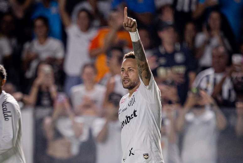 Neymar ter&aacute; direito a receber bolada do Santos &ndash;