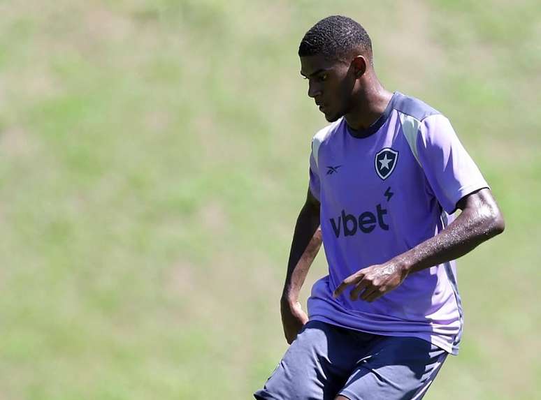 Wallace Davi trabalhar&aacute; com a comiss&atilde;o t&eacute;cnica portuguesa do Botafogo &ndash;