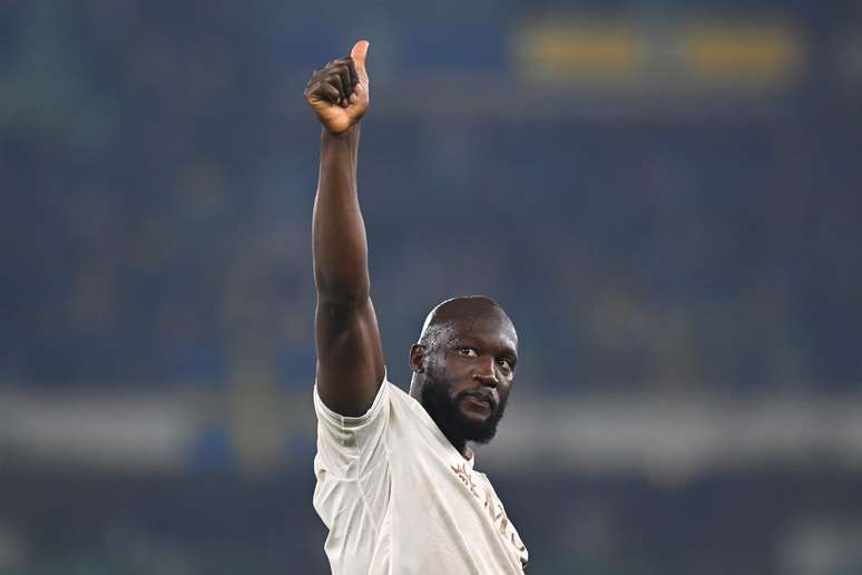 Lukaku comemorando um gol do Napoli 