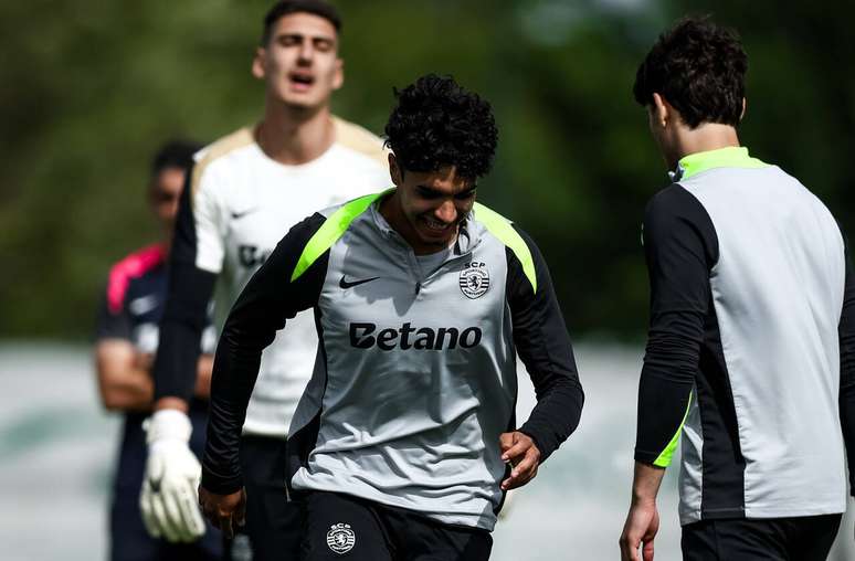 Luis Su&aacute;rez vem com a moral l&aacute; em cima: 37 gols em 47 jogos pelo Sporting -