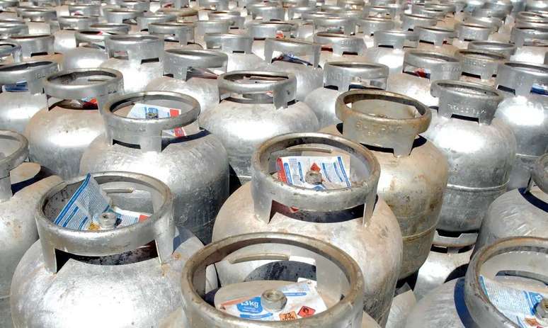 Subven&ccedil;&atilde;o ao g&aacute;s de cozinha deve durar dois meses, com custo de R$ 330 milh&otilde;es