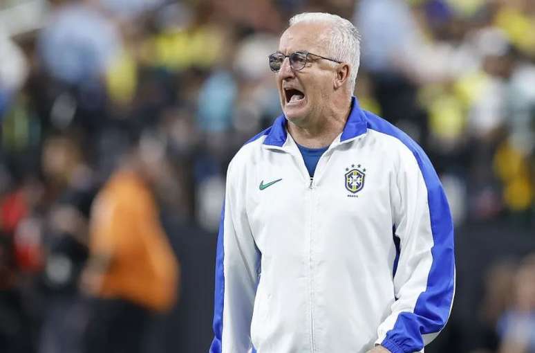 Dorival J&uacute;nior foi treinador do Brasil