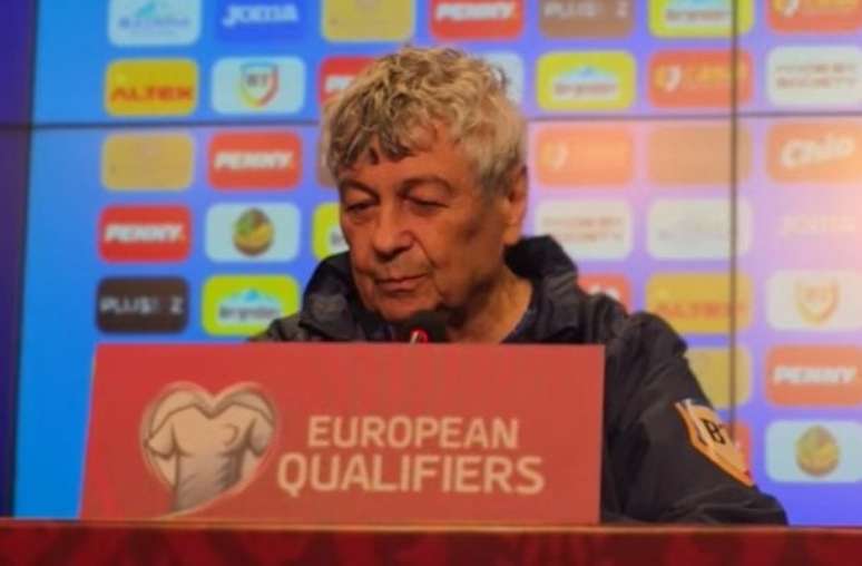 Reprodu&ccedil;&atilde;o de V&iacute;deo - Legenda: Mircea Lucescu, de 80 anos, est&aacute; internado h&aacute; 10 dias em um hospital de Bucareste, capital da Rom&ecirc;nia