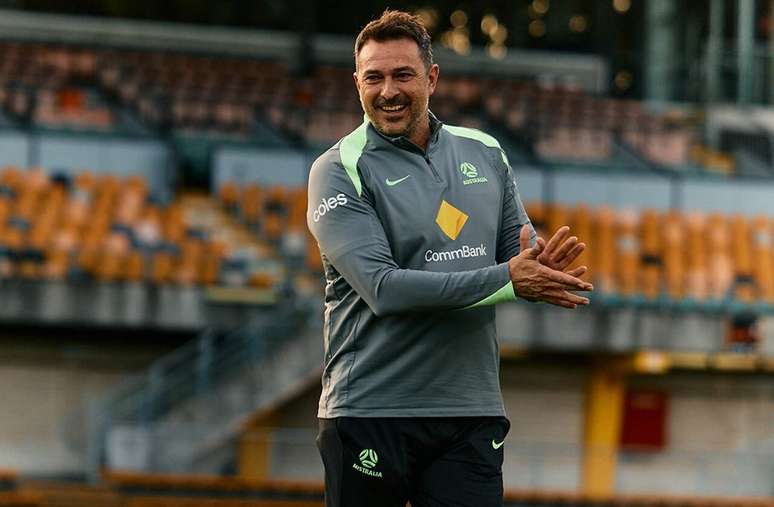 టోనీ పోపోవిచ్ 2006 ప్రపంచ కప్‌లో ఆటగాడిగా ఆడాడు మరియు కోచ్‌గా తన మొదటి ఆటగాడు -