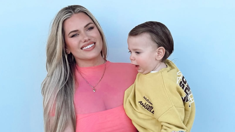 Ap&oacute;s se tornar m&atilde;e e av&oacute; cedo, americana chama aten&ccedil;&atilde;o pela apar&ecirc;ncia jovem