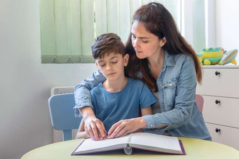 Investir na forma&ccedil;&atilde;o de professores qualificados &eacute; essencial para garantir aprendizado e inclus&atilde;o plena de estudantes com defici&ecirc;ncia visual 