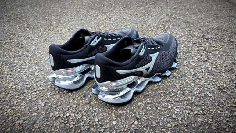 Mizuno Wave Prophecy 15 SE