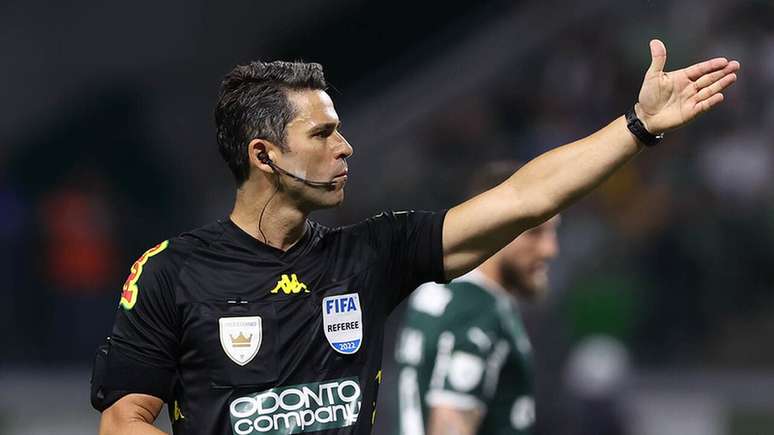 Fl&aacute;vio Rodrigues de Souza &eacute; &aacute;rbitro Fifa por S&atilde;o Paulo &ndash;