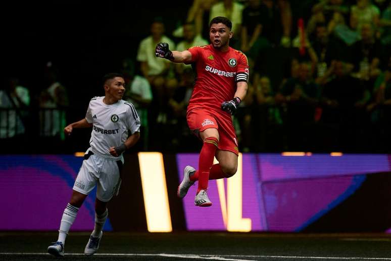 Esa&uacute; &eacute; o grande destaque da Loud na Kings League &ndash;