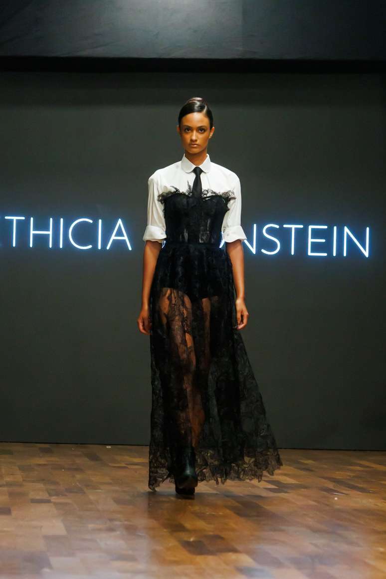 Desfile Lethicia Bronstein 