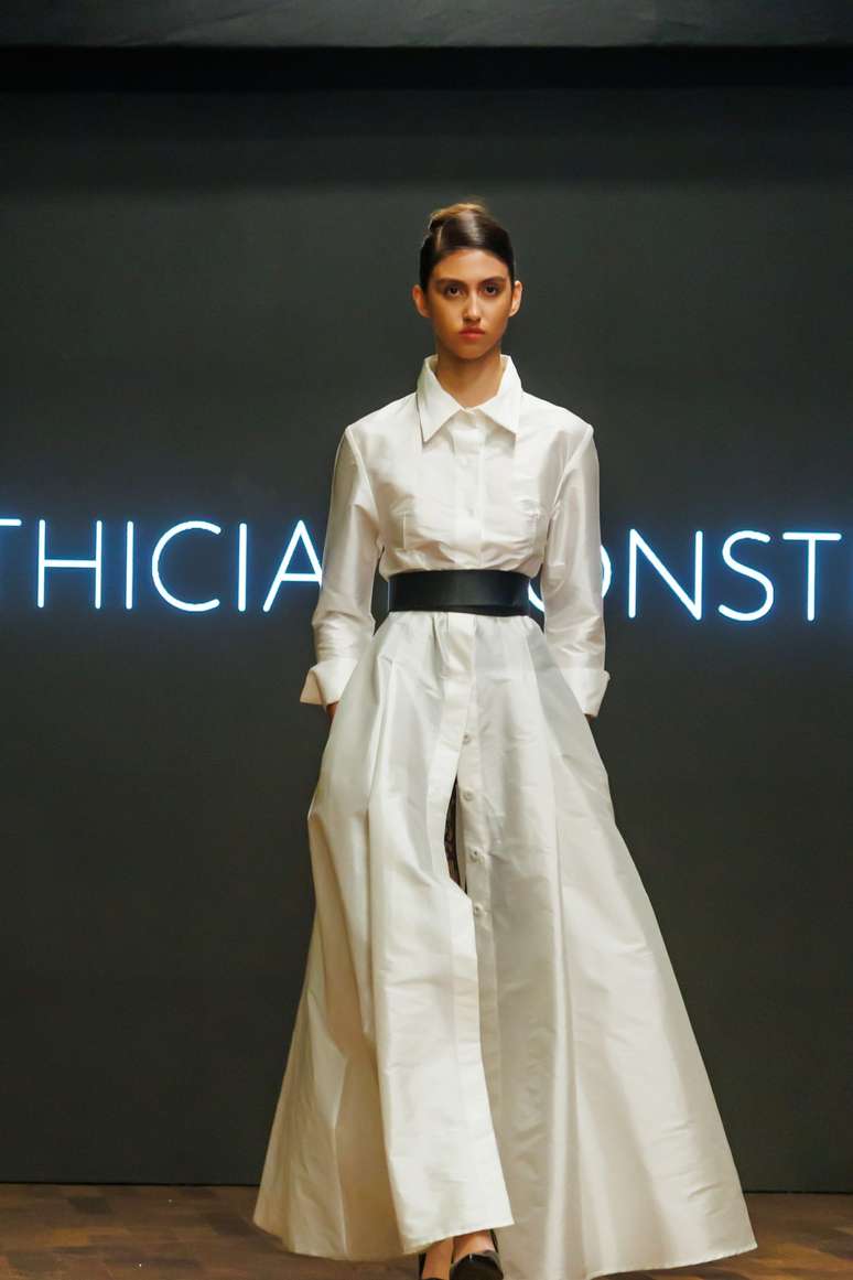 Desfile Lethicia Bronstein 
