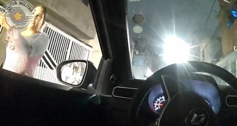 Imagens de c&acirc;mera corporal de PM mostra que mulher morta em SP n&atilde;o iniciou briga; v&iacute;deo contradiz relato de policial
