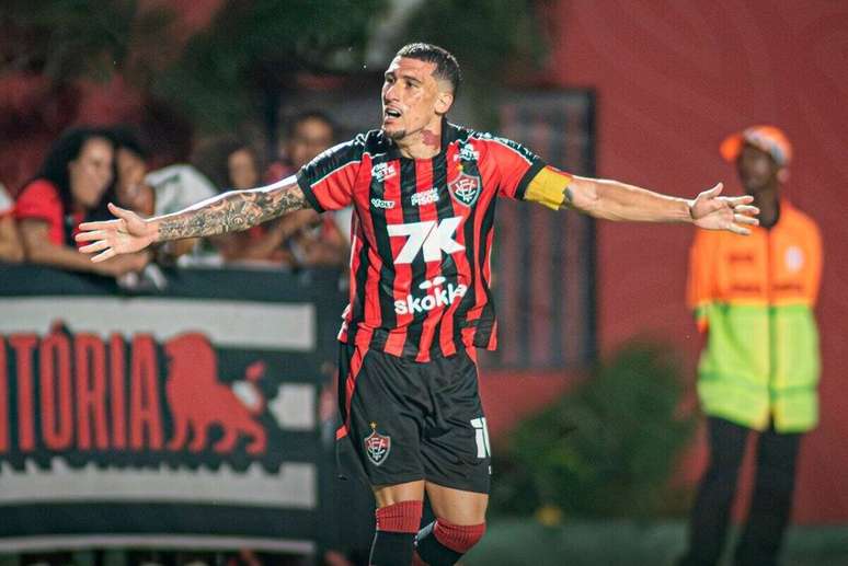 Vit&oacute;ria tenta se afastar da zona de rebaixamento do Brasileiro &ndash;