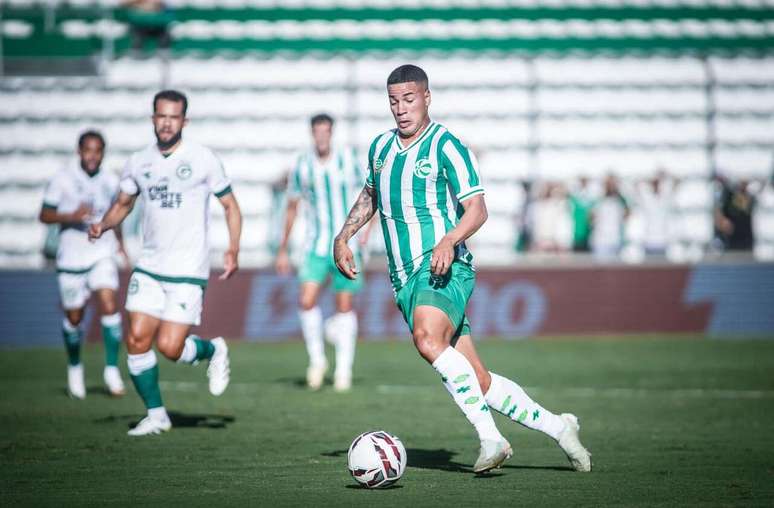 Juventude se imp&otilde;e. Assim,&nbsp; vence o Goi&aacute;s.