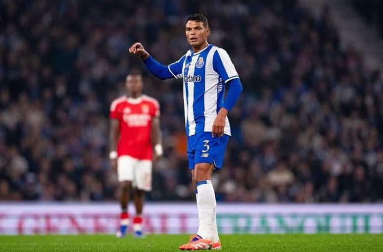 Thiago Silva em a&ccedil;&atilde;o pelo Porto, de Portugal &ndash;