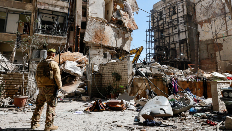 లెబనాన్‌లో బుధవారం (8/4) ఇజ్రాయెల్ వైమానిక దాడుల్లో 300 మందికి పైగా మరణించారు.