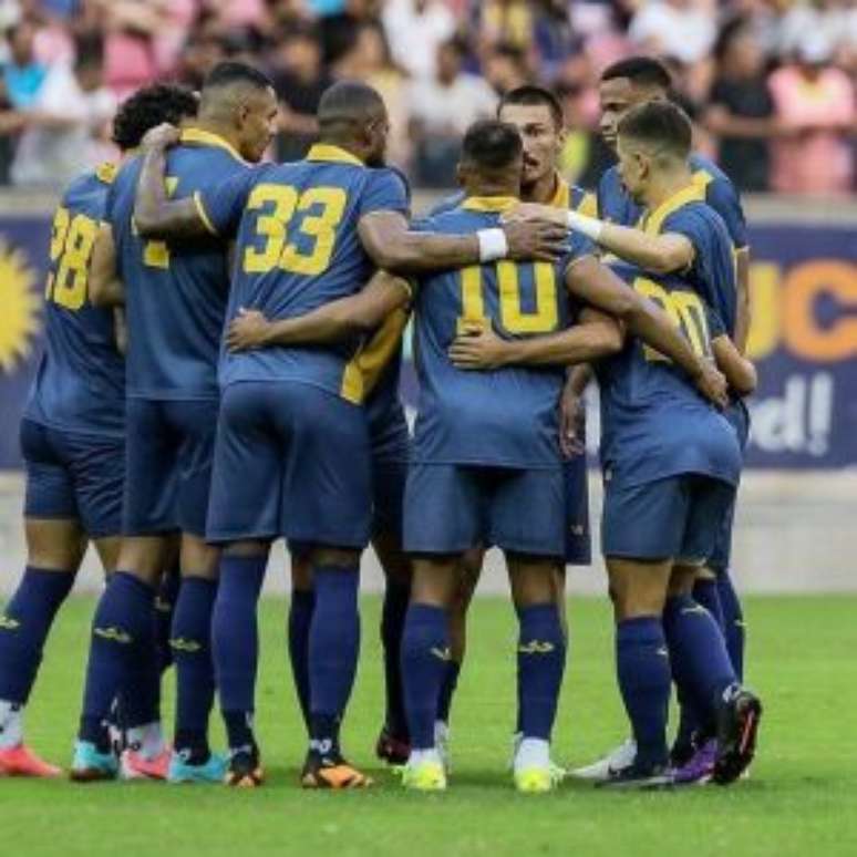 ரெட்ரோ சீரிஸ் சி 2025 இல் உள்ளது -