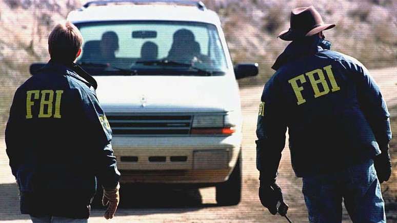 O FBI mantinha uma lista de 200 suspeitos de serem o Unabomber, mas a esposa do irm&atilde;o do criminoso foi quem forneceu as pistas para sua captura