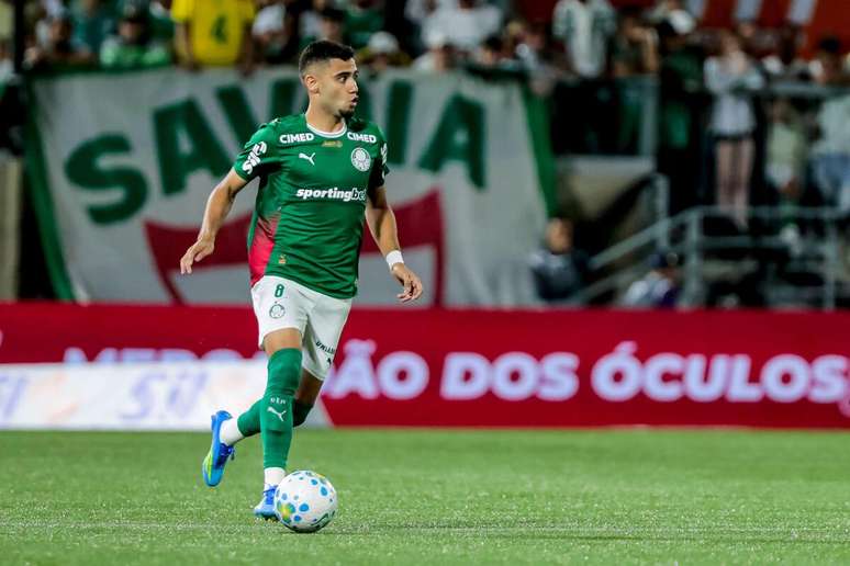 04/03/2026 அன்று க்ரேமியோவுக்கு எதிரான ஆட்டத்தின் போது ஆண்ட்ரியாஸ் பெரேரா (பால்மீராஸ்). 