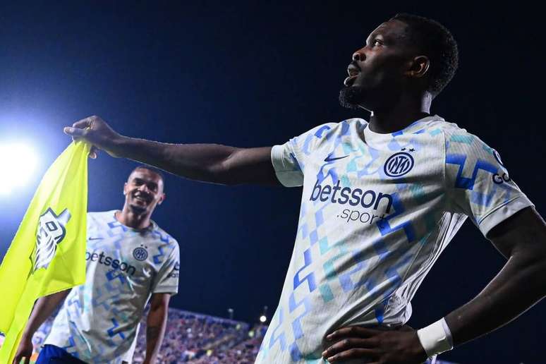 Marcus Thuram fez dois gols onde mostrou oportunismo e muita qualidade.