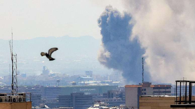 O presidente dos EUA, Donald Trump, agora est&aacute; sendo observado de perto para avaliar sua resposta ao fracasso das negocia&ccedil;&otilde;es, incluindo a possibilidade de retomar ataques ao Ir&atilde;.