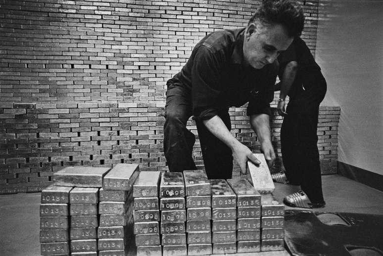 Os pa&iacute;ses europeus acumularam seu ouro nos Estados Unidos a partir da d&eacute;cada de 1950 por temor &agrave; amea&ccedil;a sovi&eacute;tica