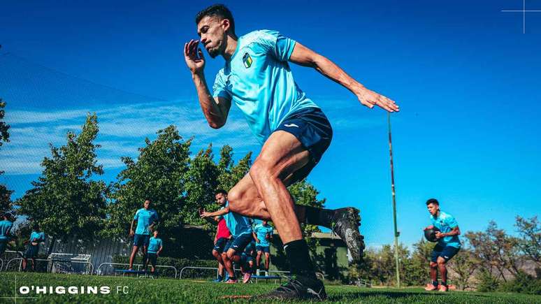 Time chileno treina pra fazer bonito na Copa Sul-Americana &ndash;