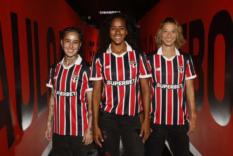 S&atilde;o Paulo lan&ccedil;a camisa II de 2026.