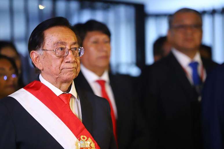 No Peru, os presidentes n&atilde;o duram muito tempo no cargo. O atual, Jos&eacute; Mar&iacute;a Balc&aacute;zar, assumiu em fevereiro e ter&aacute; que deixar o cargo em julho
