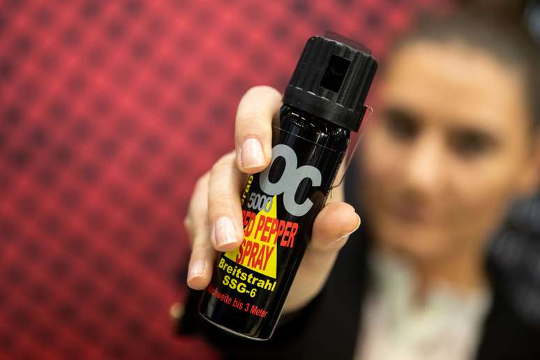 Spray de pimenta para mulheres &eacute; a melhor alternativa de defesa pessoal?