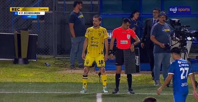 Presidente do Recoleta entra em partida