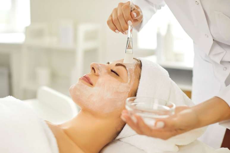 O outono &eacute; uma esta&ccedil;&atilde;o prop&iacute;cia para procedimentos como peeling 