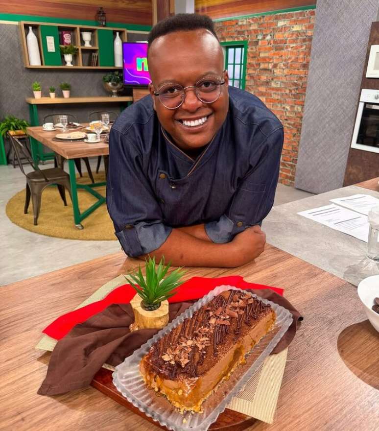 Estefano no programa 'Mulheres' da TV Gazeta