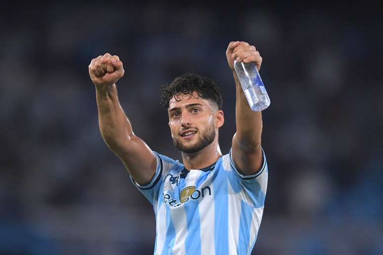 Di Cesare &eacute; um dos emblemas do Racing de Costas &ndash;