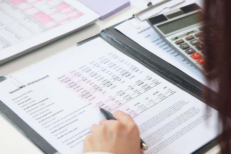 Guardar contrato, extrato, faturas e comprovantes &eacute; essencial para eventual contesta&ccedil;&atilde;o administrativa ou judicial 