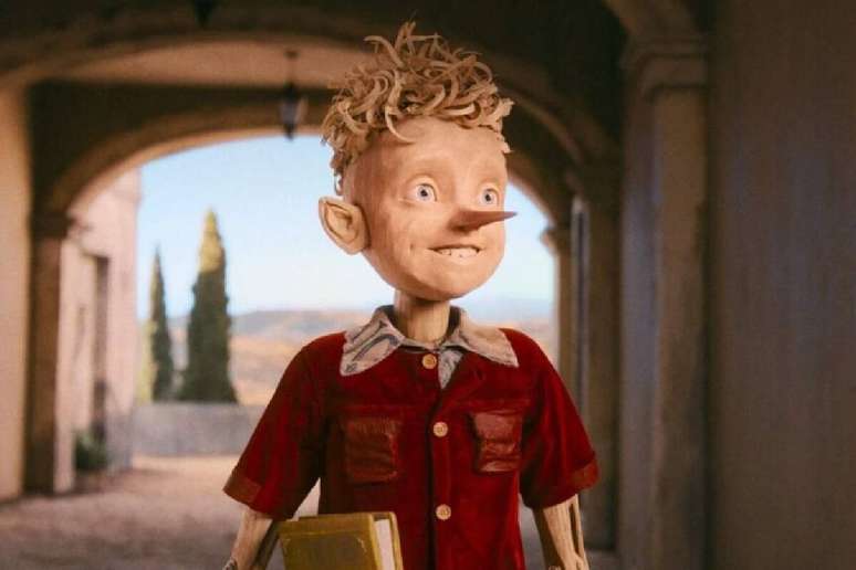 No filme &ldquo;Pin&oacute;quio&rdquo;, uma nova adapta&ccedil;&atilde;o da cl&aacute;ssica hist&oacute;ria acompanha a jornada do boneco de madeira em busca de se tornar um menino de verdade 