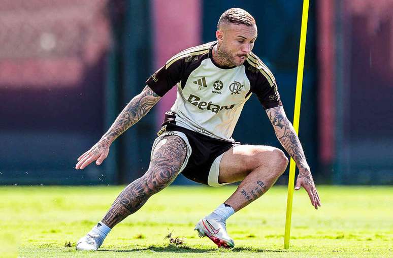 Everton Cebolinha treina integralmente e pode refor&ccedil;ar o Flamengo na Liberta &ndash;