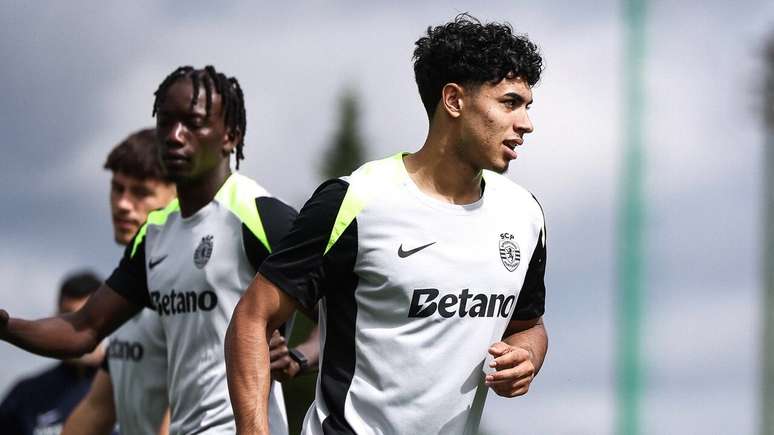 Atividade de prepara&ccedil;&atilde;o do Sporting antes de tentar a virada diante do Arsenal &ndash;