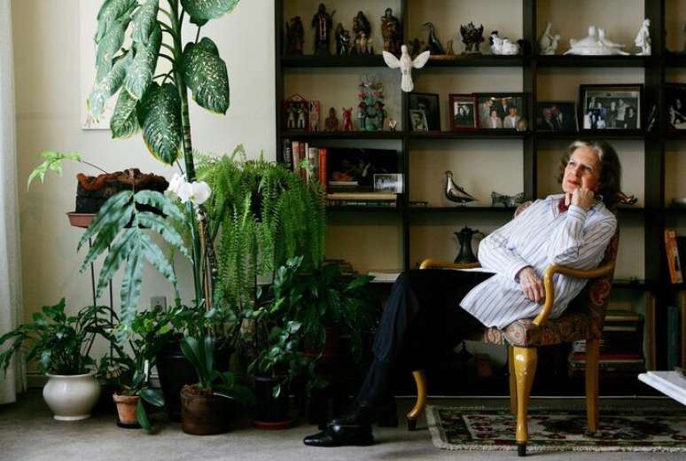 A escritora Lygia Fagundes Telles, em 2008, em seu apartamento em S&atilde;o Paulo.