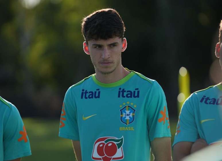Eduardo Pape &eacute; atleta do Cruzeiro e faz boa campanha com a Sele&ccedil;&atilde;o Brasileira &ndash;